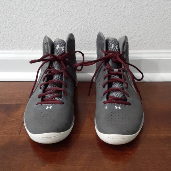 Men's Under Armour Basketball Shoes Size 12 - Picture 2 of 6